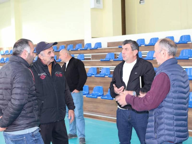 ქალაქ ცაგერში, სპორტული კომპლექსის დარბაზში, ცაგერის მუნიციპალიტეტის მერის მოადგილე...